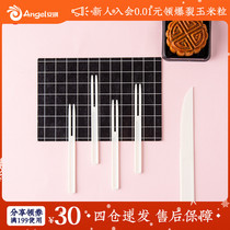 One-Time moon cake knife and fork set birthday cake egg yolk crisp four-color plastic knife fork combination bag