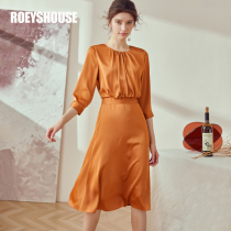 Luo Yi elegant big pendulum satin dress new commuter seven-point sleeve orange slim slim wrinkle Medium-length dress 02585