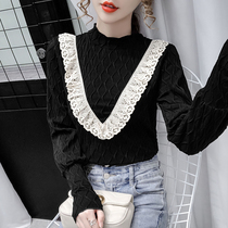 2020 Autumn and Winter lace stitching semi-high neck base shirt female fashion foreign style thin Joker bubble sleeve inner top