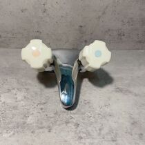 Japan imports no double double-hole basin cold and hot faucet