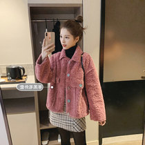 The small man is tall and thin and the lamb hair is worn with Hyuna pink two-piece suit skirt female autumn and winter foreign style age reduction