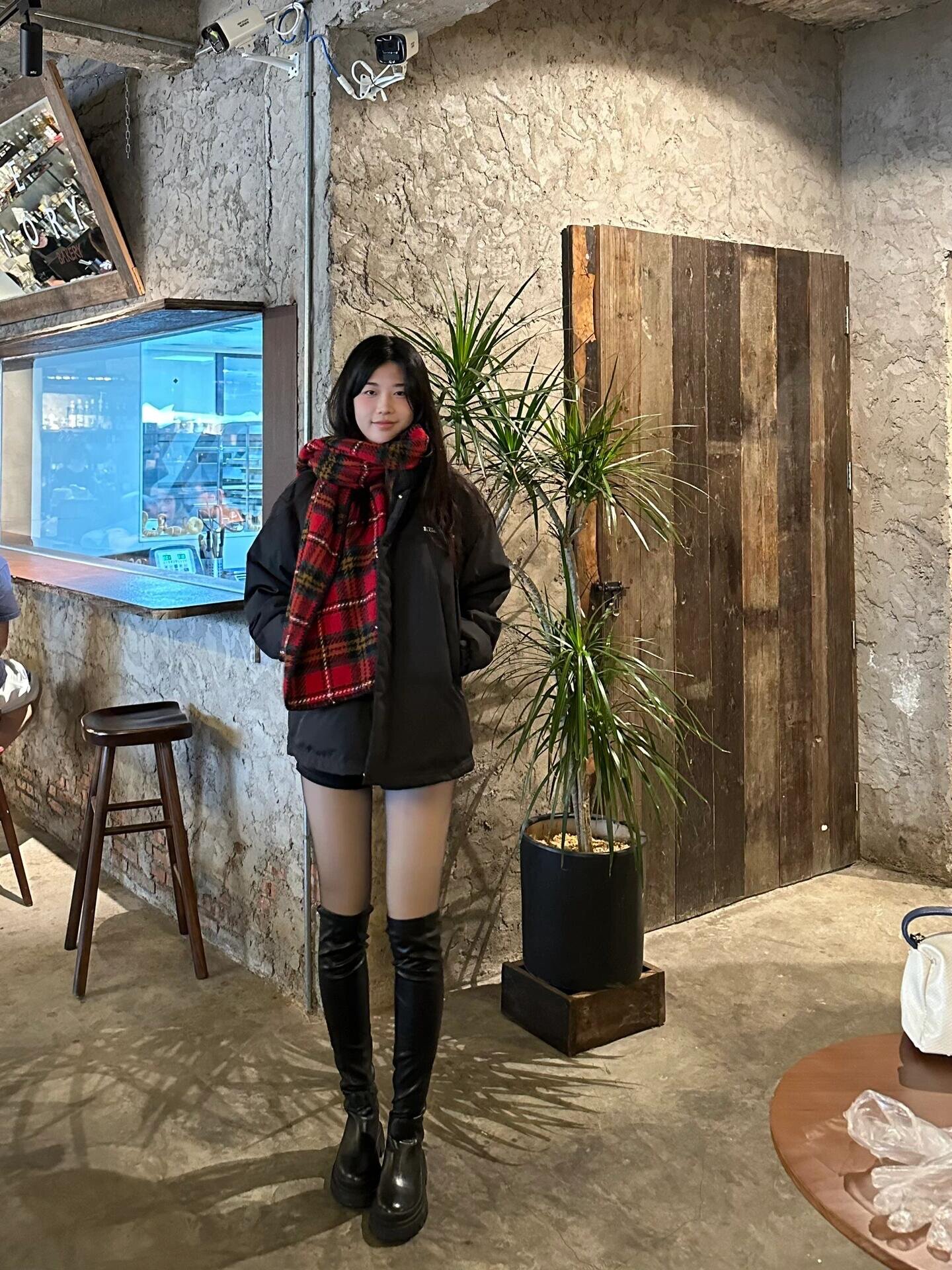 小野和子冬季黑丝光腿神器 加绒双层设计保暖不臃肿 替换装方便实用