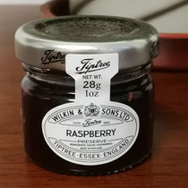 British imported Tiptree Raspberry Jam 28g Bread partner Wedding gift jam