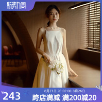 French retro light wedding gynson is a traveler who shoots a small man out of the gauze white simple hanging dress daily