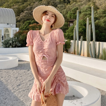 The new skirt-style one-piece female swimsuit covers the belly shows thin breasts gathers sexy Korean beach resort hot spring swimsuit