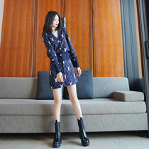 2021 new womens early autumn clothing fashion Net red temperament small fragrant wind goddess fan knitted skirt two-piece suit