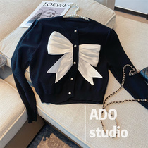 Small fragrant wind needlework cardigan 2022 spring autumn season new design Sensation Nail Pearl Butterfly Knot Temperament cardigan with long sleeve blouses