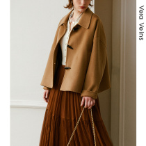 Horn buckle wool woolen coat 2021 Winter new small woman loose cocoon double-sided short coat