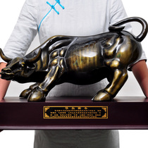  Wall Street cow decoration Lucky cow Home living room entrance wine cabinet Office decoration company store opening gift