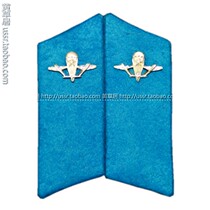 Fidelity new epaulette ten Iron Cross badge Soviet Air Force Airborne soft cloth collar a pair