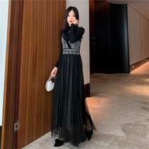 2021 new womens autumn temperament chic French niche high-end design sense mesh suspender dress suit