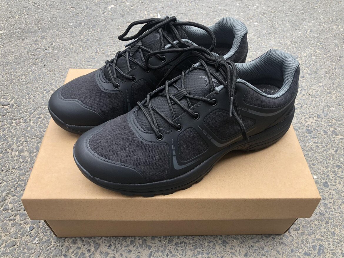 Men's outdoor black physical training shoes new black combat training shoes mountaineering physical shoes non-slip wear-resistant