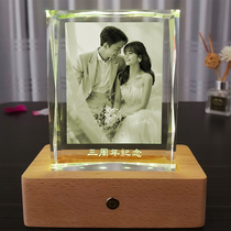 A 2nd anniversary gift to send boyfriend wife husband diy custom photos birthday couple high-end wedding souvenirs