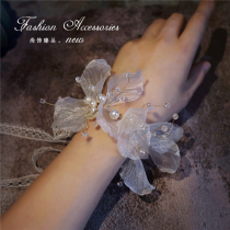 Korean-style beautiful bride wrist flower wedding dress fairy bridesmaid group hand wreath advanced knot wedding groom corsage corsage