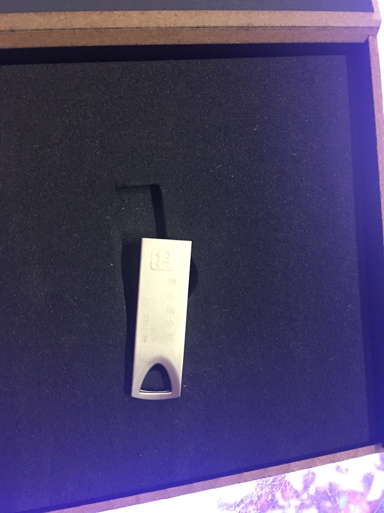 Metal ultra-thin disc can support download imported chip data security and stable high speed