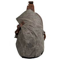 Qiguxi retro old backpack new waterproof oil wax canvas bag retro shoulder bag street tide men chest bag