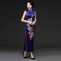 2021 summer new heavy silk embroidered Cheongsam improved high-end Mother performance dress long cheongsam dress women