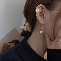 s925 silver snowflake ear nail minimalist about female design feel earrings South Korean temperament Autumn winter style net red and small crowdsourced gold