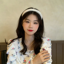 White Plush Hair Stirrup Woman Autumn Winter Wash Face Retro Style Head Stirrup 100 Hitch Out Internet Red Winter Gross Hair Card