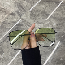 South Korea East Gate new retro big frame box sunglasses female round face metal frame sun glasses male tide Net red tremble