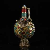 Nepal Tibetan Biography Hand built with inlaid ruby green pine stone bronze snuff pot Wen playing with a collection of items for a chore