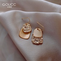 Piece advanced sense Net red temperament female earrings Korean earrings 2021 New Tide niche design sense light luxury ear ornaments
