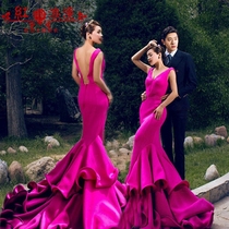 New dew-back exterior view of the red subject Wedding Dress Movie work The photo Photography fishtail Wavy Dress