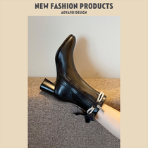 British style Martin boots female winter 2021 new fashion wild ins tide thick heel white temperament medium short boots