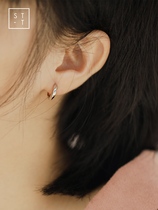 Mrs. Shen S925 pure white fungus jewelry day Korean temperament simple twist ear buckle female personality Joker light face earrings