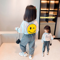 Girls Korean version of loose base shirt childrens clothing autumn smiley face long sleeve T-shirt childrens foreign baby white coat