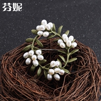 Korean version of temperament Joker retro green pearl olive leaf brooch female coat fashion corsage accessories