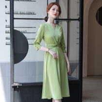 French cascade dress woman 2020 new summer dress temperament V-collar mid-sleeve slimming over professional skirt high waist