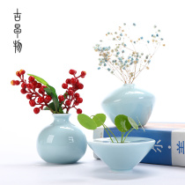 Simple modern shadow green ceramic small vase handmade flower Flower device dry flower flower arrangement fresh living room table decoration