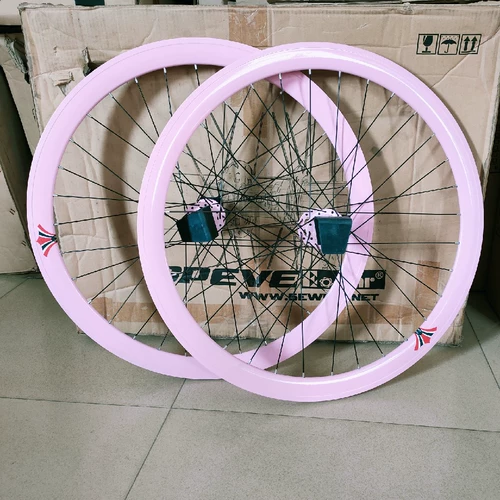 Шоссейное колесо, фиксация педалей