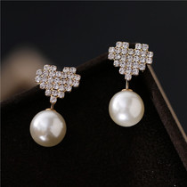 Exquisite and cute small love brooch full of diamonds peach hearts short one-word pin wool inner neckline decorative small corsage