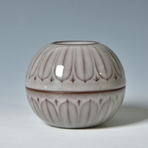 Longquan celadon iron tire moon white glaze lotus petal pattern powder box Wenfang Yawan Wu Jun pure handmade ink mud box high cover printing cylinder