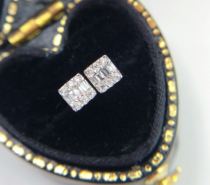 Special offer ~ 18K sweet little rock candy earrings with a total of 16 diamonds