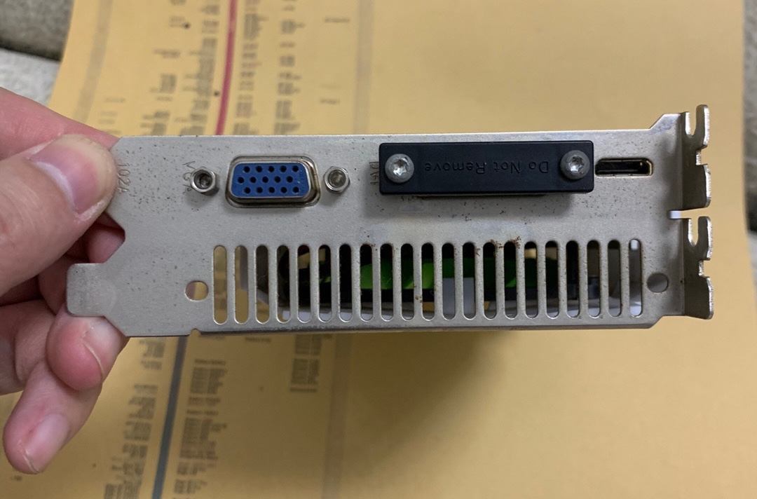 Brand new original inscription Xuan GTX650 1g jumboton graphics card existening 1G DDR5 graphics card bezel gear sheet 102A