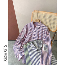 Xiao Xi Jia) 2021 spring cloth letter loose Korean version of vertical stripe shirt womens long sleeve shirt long shirt