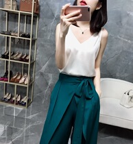 Summer new large size white sling female fat mm200 kg Korean loose satin bottoming vest inner top