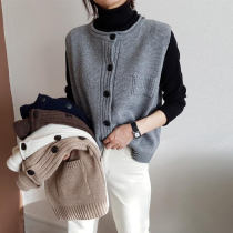 Now South Korea East Gate womens autumn and winter New asymmetric loose round neck knitted vest wool vest women wear