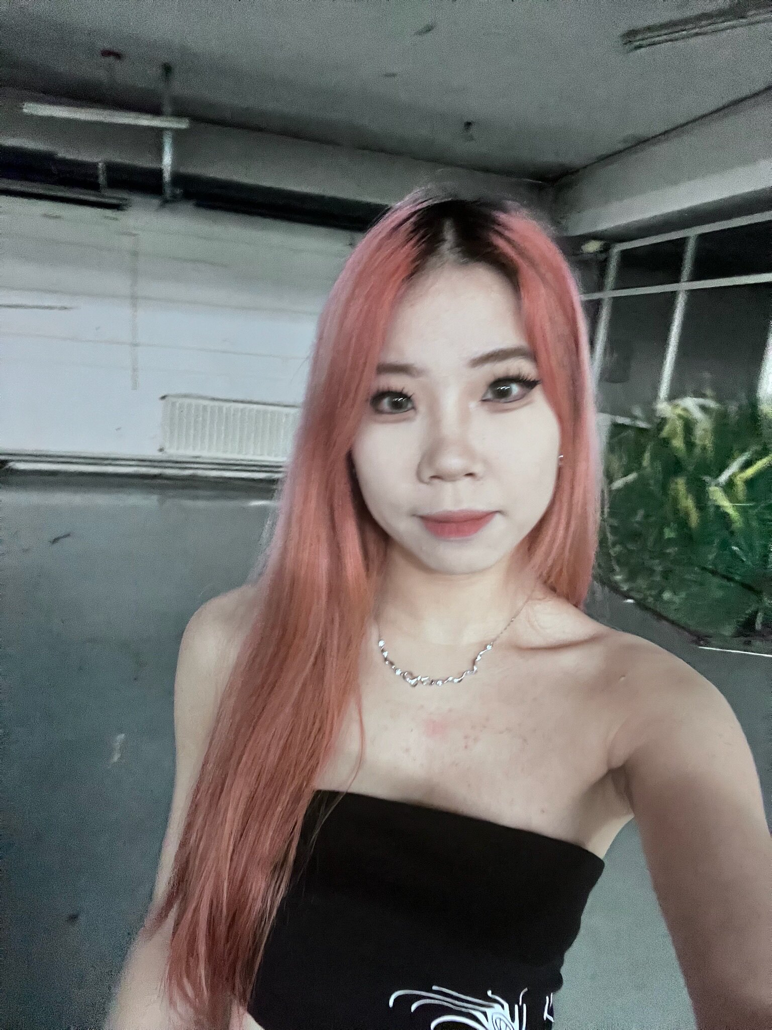 奶糖派大胸专属无肩带内衣 半杯2.0版聚拢显胸型 防滑设计蹦跳不移位