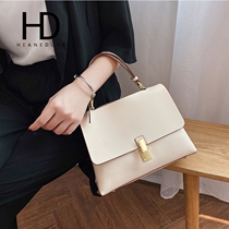  HEANEDUCK French niche womens bag 2020 new fashion handbag leather texture messenger bag female all-match