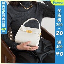 Womens bag 2021 new fashion early spring texture cowhide portable shoulder messenger bag niche design sense small bag