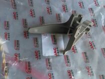 Adapt to Jianghuai truck accessories Weizhuang Kangling Junbell Car door door to handle handle original factory spot