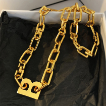 European and American exaggerated letter B necklace female ins light and extravagant mass design sensory coarse chain hip hop 18k gold collarbone chain tide