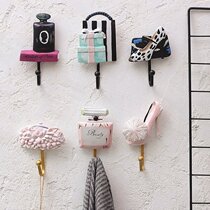 Creative European girl heart cute entrance key hook Coat hook Clothing store fitting room decoration hook wall hanging