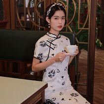 (Qing) Hibiscus ink dyed cat language 2021 new white printed satin modified cheongsam dress