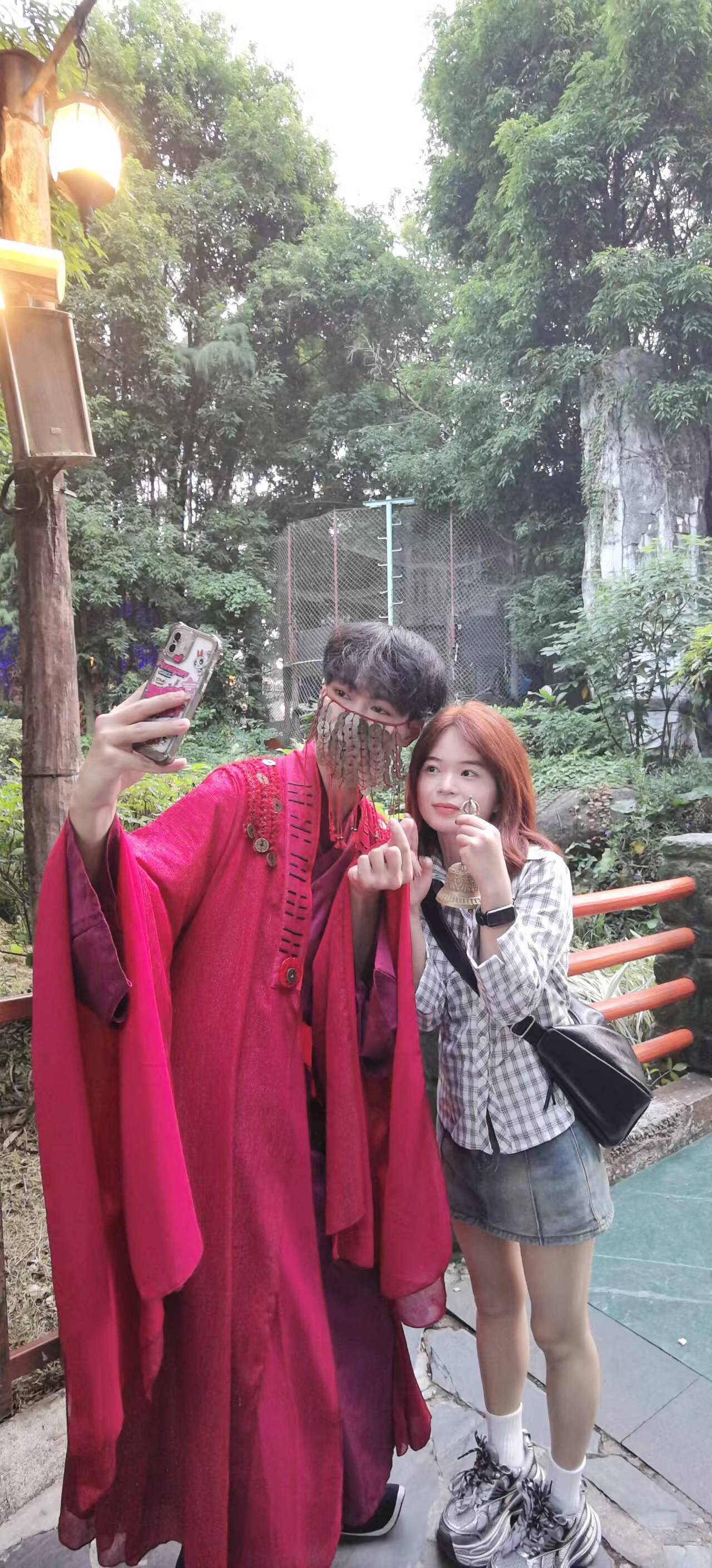 迪丽热巴同款骆驼银月老爹鞋 银色厚底设计拉长比例 增高显瘦不累脚