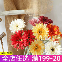 Small daisy chamomile African chamomile flower emulated flower fake floral floral dining room table decoration with upscale 2021 new